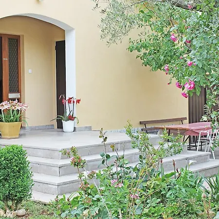 Guest house Teklic 3*